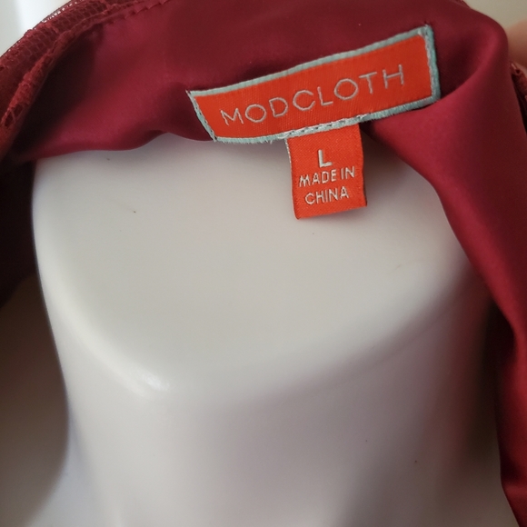 LAST CALL. DONATING 10/24. Modcloth Burgandy V-Neck Lace Blouse - Picture 5 of 5